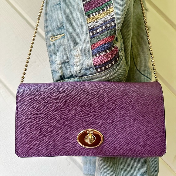 COACH PURPLE CROSSBODY BAG CLUTCH WALLET ON GOLD BEADED CHAIN - Picture 3 of 16